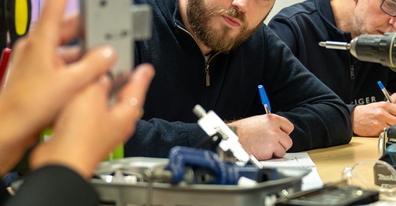 Cover image for Locksmith course