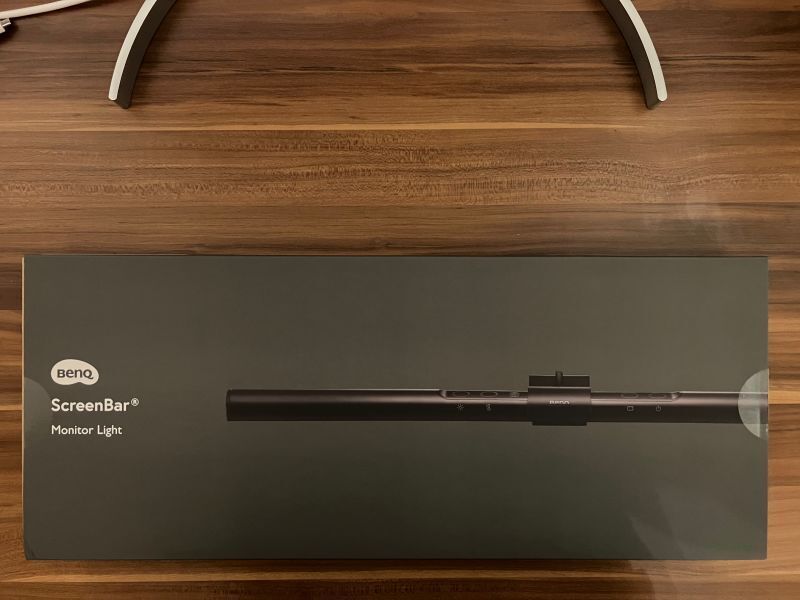 https://res.cloudinary.com/d74fh3kw/image/upload/c_scale,w_800/v1647099325/benq-screenbar-unboxing_ngughh.jpg