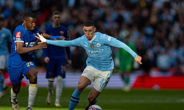 Cover image for Why the stern Guardiola shouted at superstar Foden?